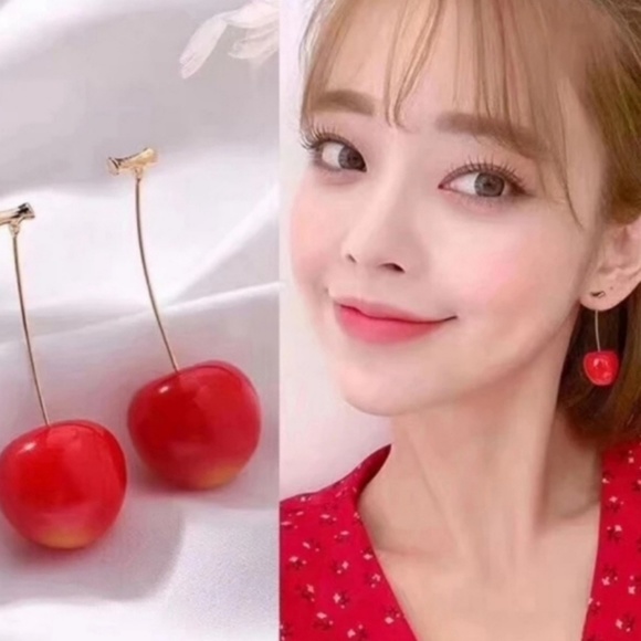 Jewelry - 😍 Gorgeous Cherry Drop Earrings- red